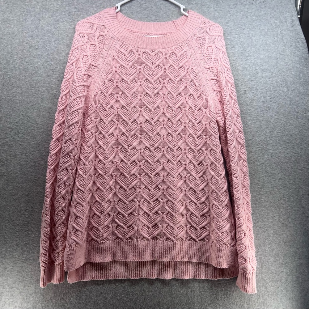 crown & ivy Dusty Pink Cable Knit Crewneck Sweater